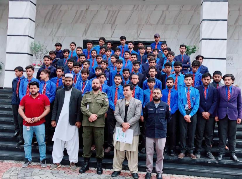 2000+ Students